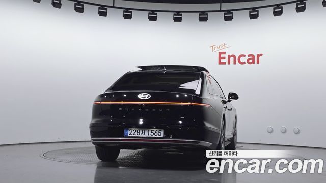 Hyundai Grandeur (GN7) 3.5 LPG 2WD Premium 2025 — фото 4