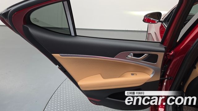 Genesis G70 Gasoline 2.0T 2WD 2021 — фото 25