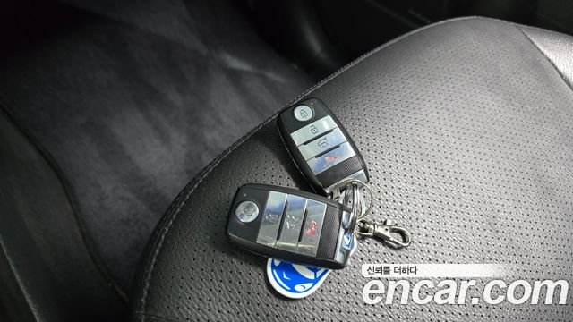 Kia Sorento R Diesel 2.0 4WD Prestige 2014 — фото 15