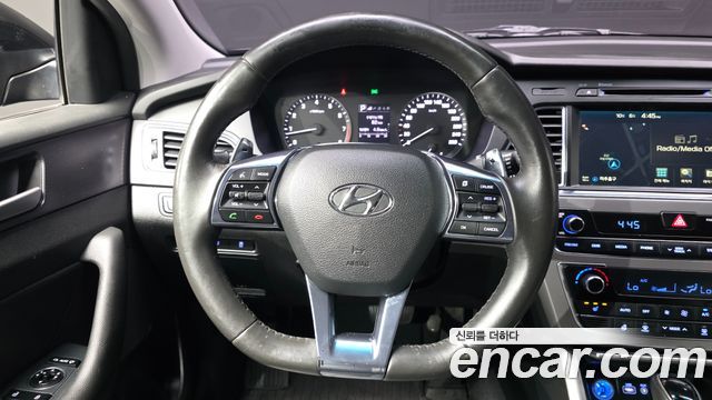 Hyundai Sonata (LF) 1.6 Turbo Smart 2017 — фото 13