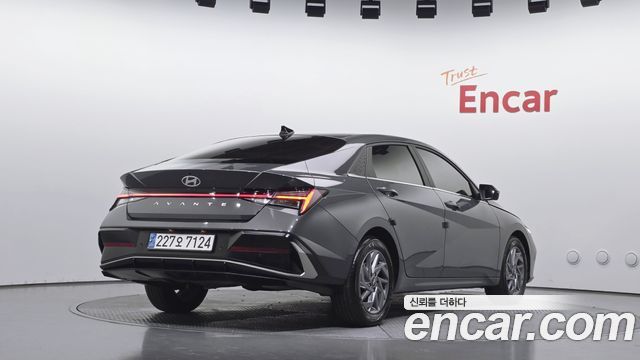 Hyundai Avante (CN7) 1.6 Inspiration 2025 — фото 2