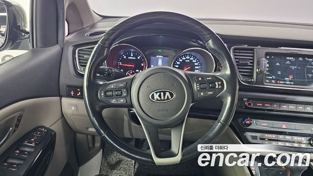 Kia Carnival 9-Seater Noblesse Special 2019 — фото 12