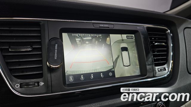 Kia Carnival 9-Seater Noblesse Special 2019 — фото 17