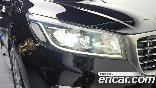 Kia Carnival 9-Seater Noblesse Special 2019 — фото 22