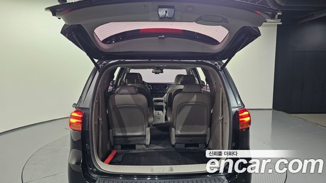 Kia Carnival 9-Seater Noblesse Special 2019 — фото 27