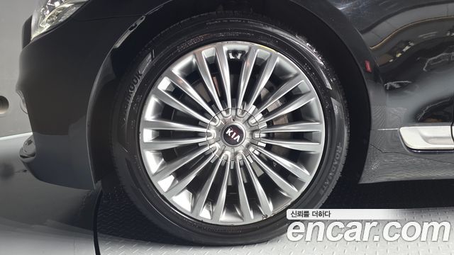 Kia K9 3.8 GDI AWD PlatinumⅡ 2019 — фото 5