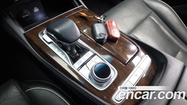 Kia K9 3.8 GDI AWD PlatinumⅡ 2019 — фото 9