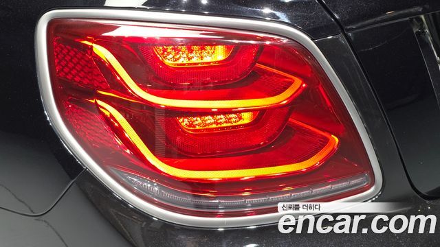 Kia K9 3.8 GDI AWD PlatinumⅡ 2019 — фото 23