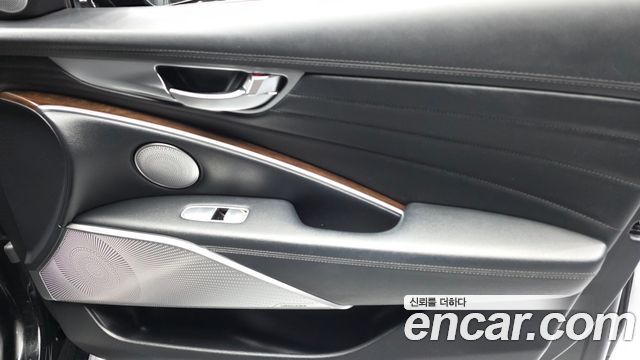 Kia K9 3.8 GDI AWD PlatinumⅡ 2019 — фото 24