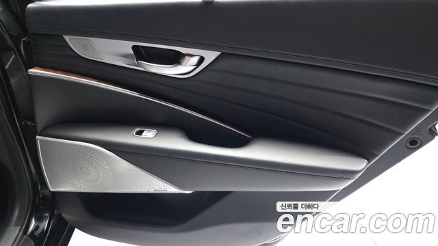 Kia K9 3.8 GDI AWD PlatinumⅡ 2019 — фото 25