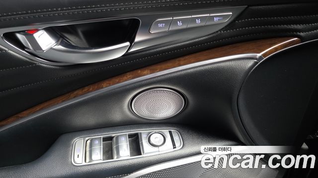 Kia K9 3.8 GDI AWD PlatinumⅡ 2019 — фото 28
