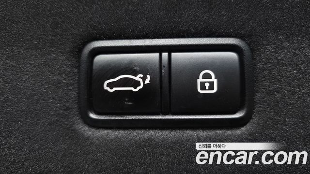 Kia K9 3.8 GDI AWD PlatinumⅡ 2019 — фото 35