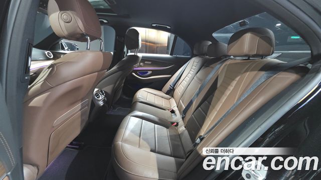 Mercedes-Benz E-Class (W213) E300e 4MATIC Exclusive 2021 — фото 12