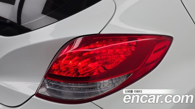Hyundai Veloster PYL 2015 — фото 23