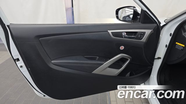 Hyundai Veloster PYL 2015 — фото 24