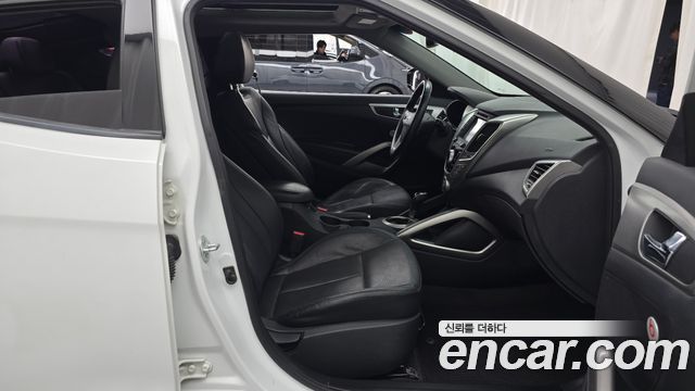 Hyundai Veloster PYL 2015 — фото 26