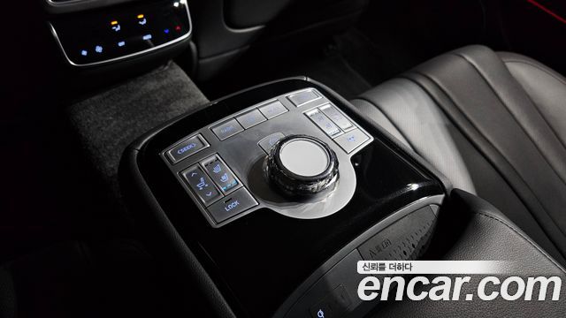 Genesis G80 (RG3) Gasoline 3.5 Turbo AWD 2026 — фото 35
