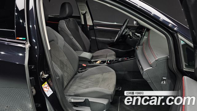 Volkswagen Golf (VIII) 2.0 TDI Prestige 2023 — фото 26