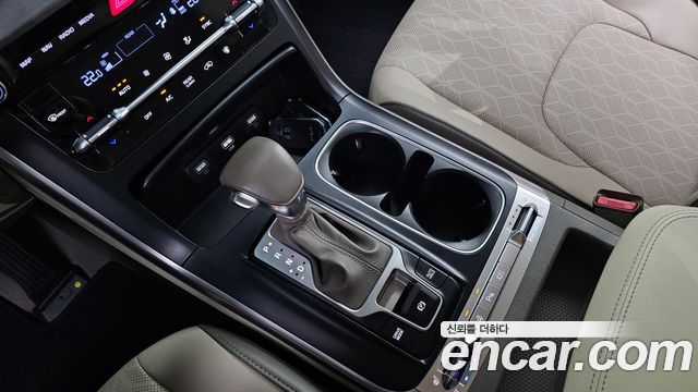 Kia Carnival (IV) Gasoline 9-Seater Prestige 2023 — фото 9