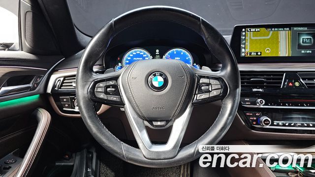 BMW 5 Series (G30) 520d xDrive M Sport Package Plus 2018 — фото 13