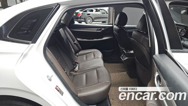 Hyundai Grandeur (IG) 2.5 Premium 2020 — фото 11