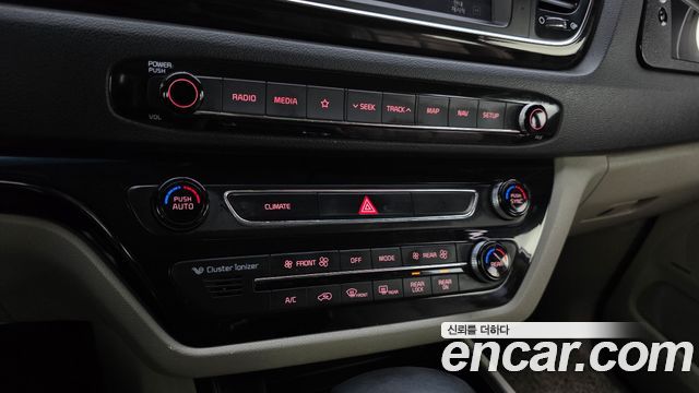 Kia Carnival Gasoline 7-Seater Limousine President 2019 — фото 17