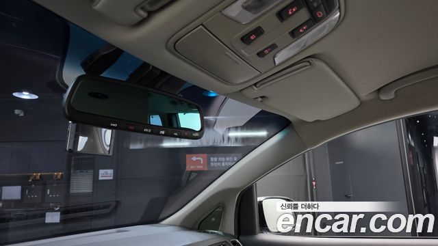Kia Carnival Gasoline 7-Seater Limousine President 2019 — фото 19