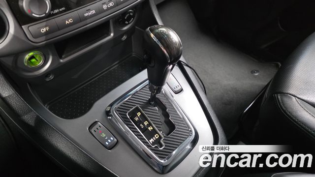 KG Mobility (SsangYong) Korando Turismo 4WD RX 9-seater 2017 — фото 9