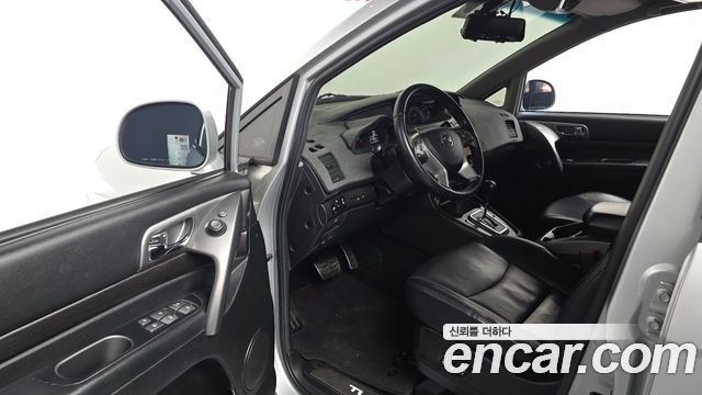 KG Mobility (SsangYong) Korando Turismo 4WD RX 9-seater 2017 — фото 10