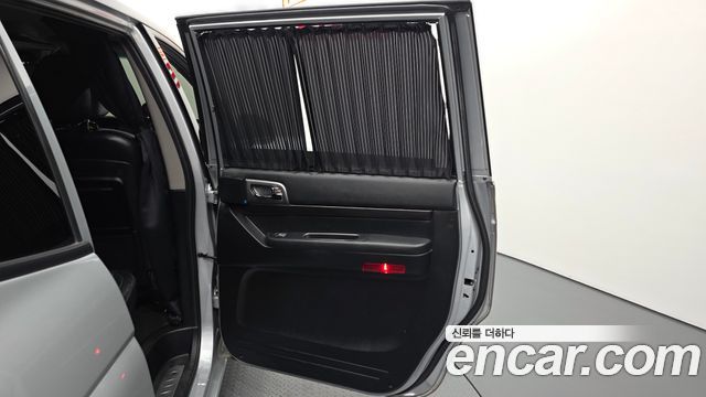 KG Mobility (SsangYong) Korando Turismo 4WD RX 9-seater 2017 — фото 25