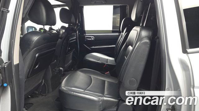 KG Mobility (SsangYong) Korando Turismo 4WD RX 9-seater 2017 — фото 26
