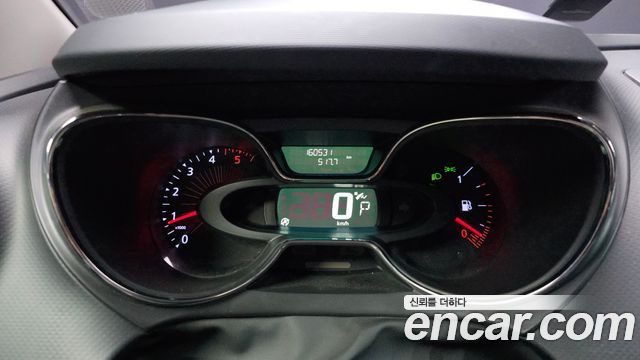 Renault Korea QM3 RE 2016 — фото 8