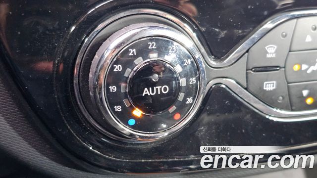 Renault Korea QM3 RE 2016 — фото 17
