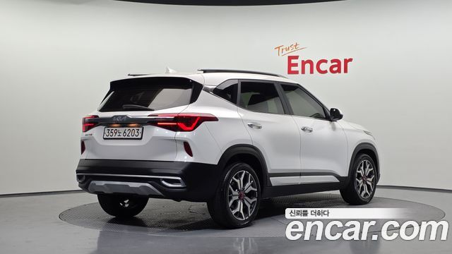 Kia Seltos Gasoline 1.6 Turbo 2WD Signature 2023 — фото 2