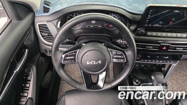 Kia Seltos Gasoline 1.6 Turbo 2WD Signature 2023 — фото 16