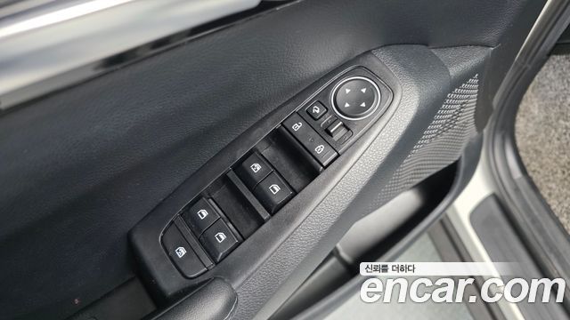 Kia Seltos Gasoline 1.6 Turbo 2WD Signature 2023 — фото 35