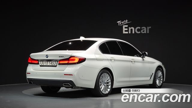 BMW 5 Series (G30) 530e Luxury 2021 — фото 2
