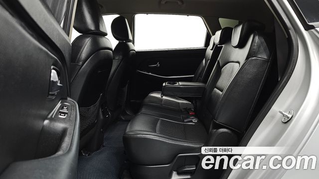 Kia Carens 2.0 LPi Prestige 2014 — фото 11