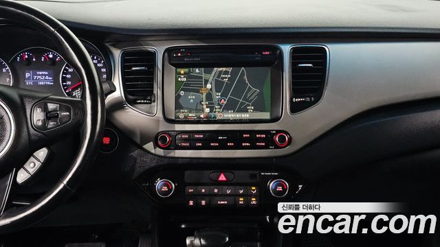 Kia Carens 2.0 LPi Prestige 2014 — фото 15