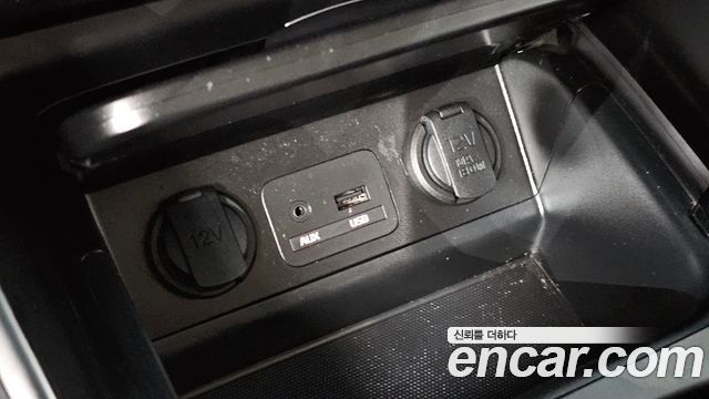 Kia Carens 2.0 LPi Prestige 2014 — фото 18