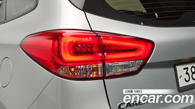 Kia Carens 2.0 LPi Prestige 2014 — фото 23