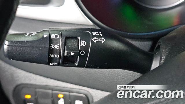 Kia Carens 2.0 LPi Prestige 2014 — фото 28