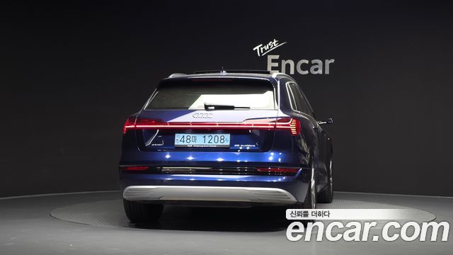 Audi e-tron 55 Quattro 2020 — фото 4