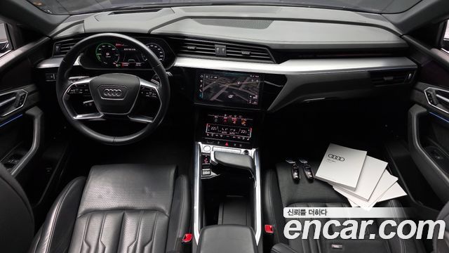 Audi e-tron 55 Quattro 2020 — фото 7