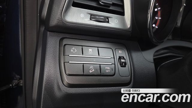 KG Mobility (SsangYong) Tivoli Armor LX 2WD 2019 — фото 18