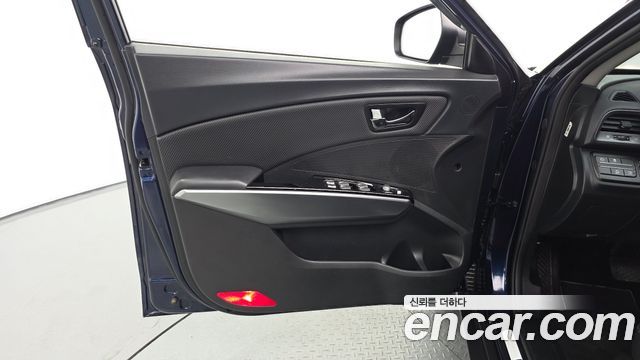 KG Mobility (SsangYong) Tivoli Armor LX 2WD 2019 — фото 24