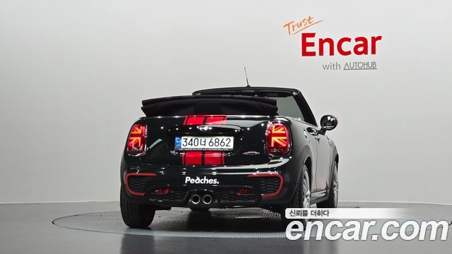 MINI Cooper S Convertible JCW 3rd 2020 — фото 4