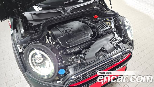 MINI Cooper S Convertible JCW 3rd 2020 — фото 6