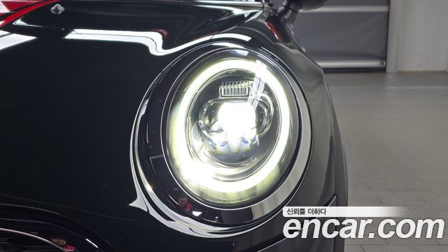 MINI Cooper S Convertible JCW 3rd 2020 — фото 22