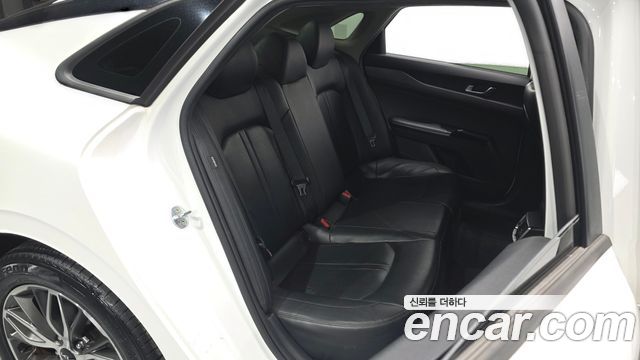 Kia K5 (III) 2.0 Prestige 2022 — фото 12